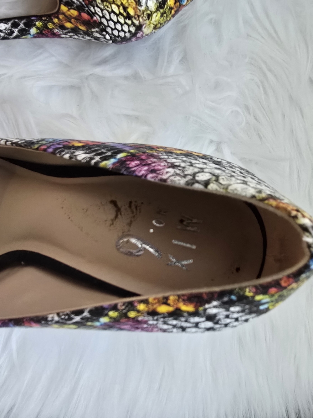 Multicolor Snake-Print Pointed Toe Pumps - Picture 6 of 6